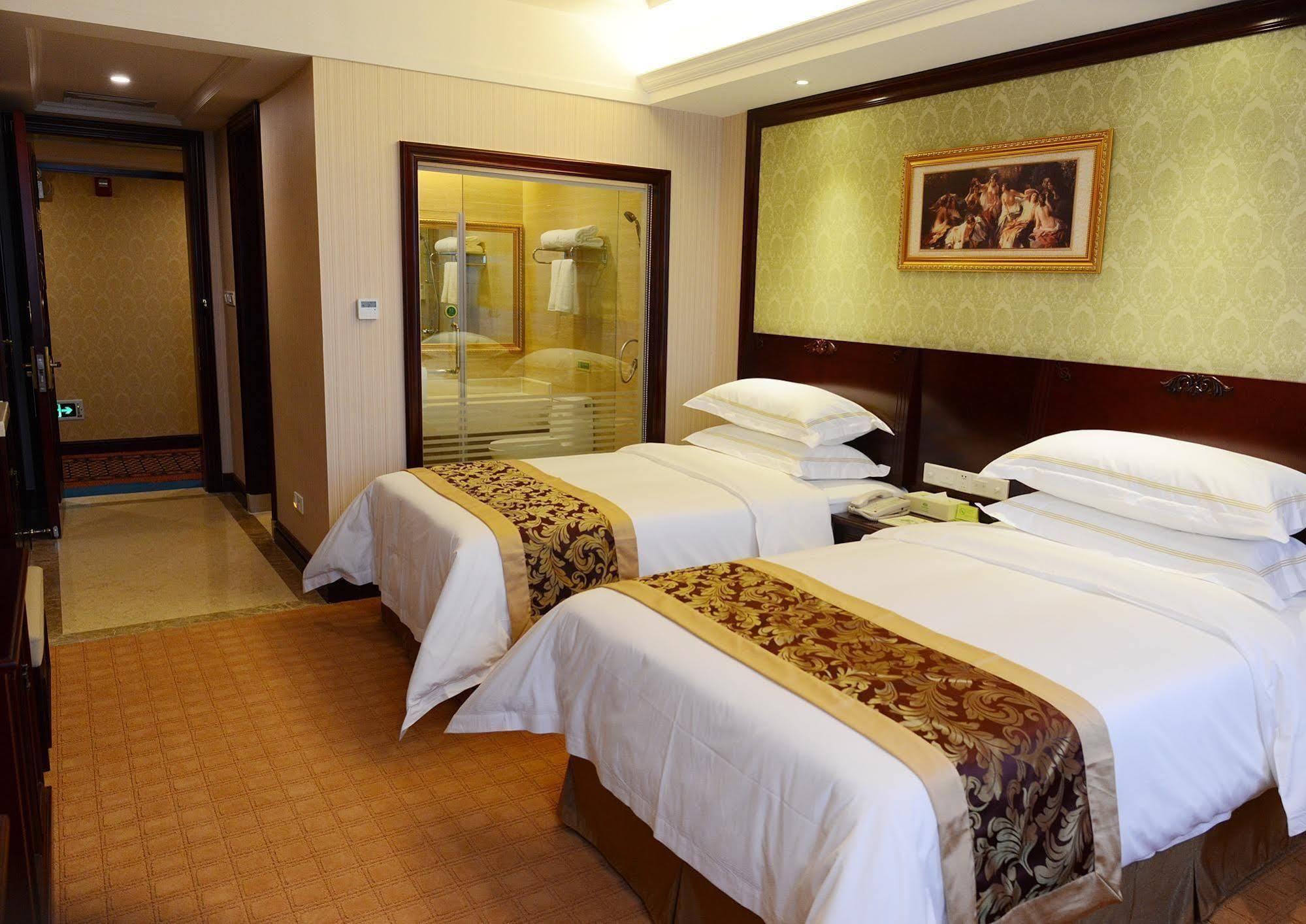 Vienna Hotel Guiyang Exhibition Center Esterno foto