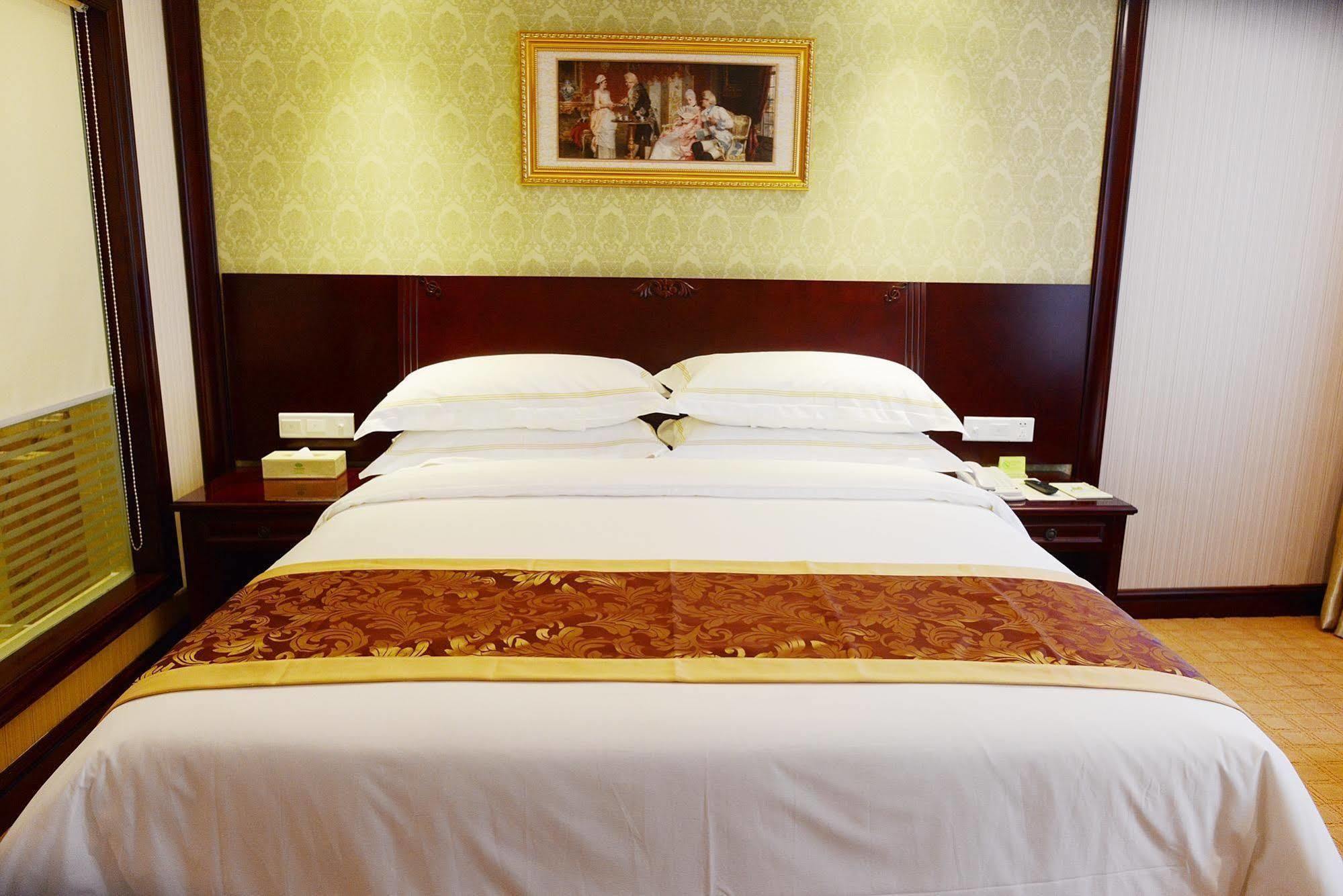 Vienna Hotel Guiyang Exhibition Center Esterno foto